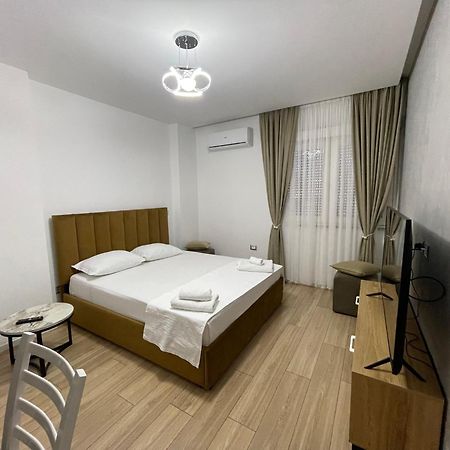 Studio City Center Тирана Екстер'єр фото